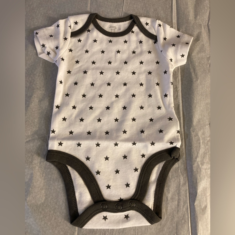 Amazon Essentials Star Onesie 3-6 months NIB
